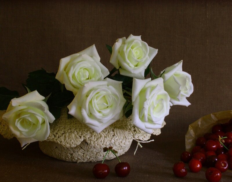 White Roses in Basket — Calm, Photograph, Cherries