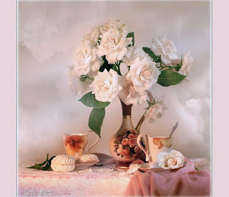 White Roses in Vase — Pink