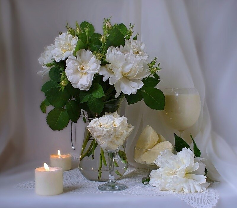 White Roses in Vase — Serene, Photograph