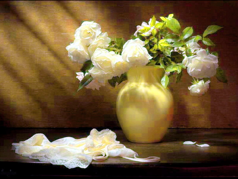 White Roses in Vase — Yellow