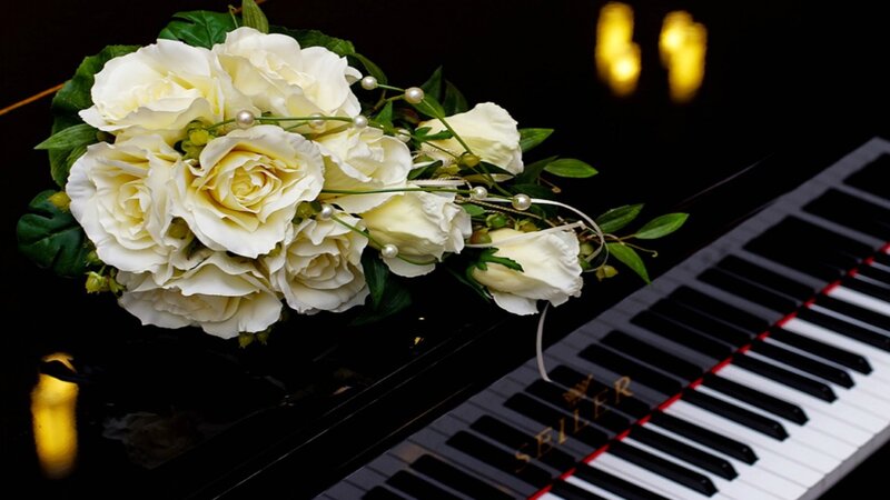 White Roses on Piano