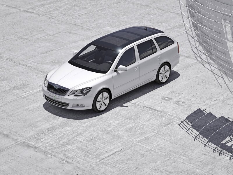 White Skoda Octavia Green Line