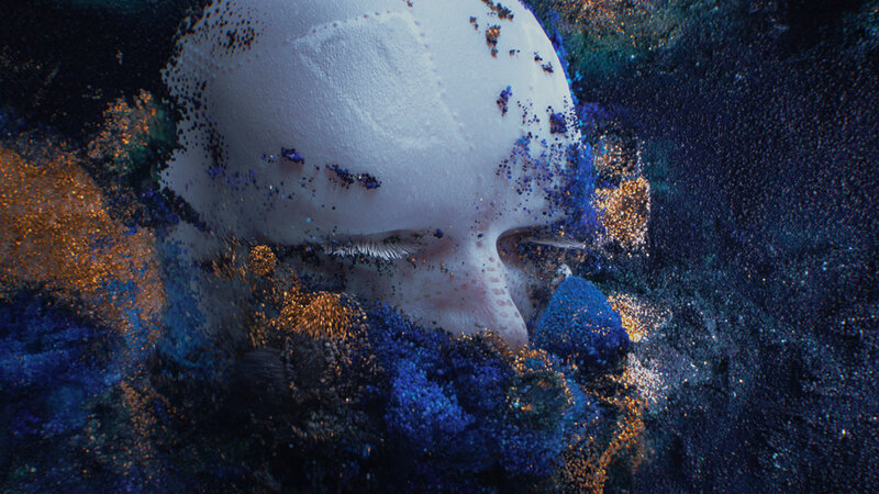 White Skull in Particles