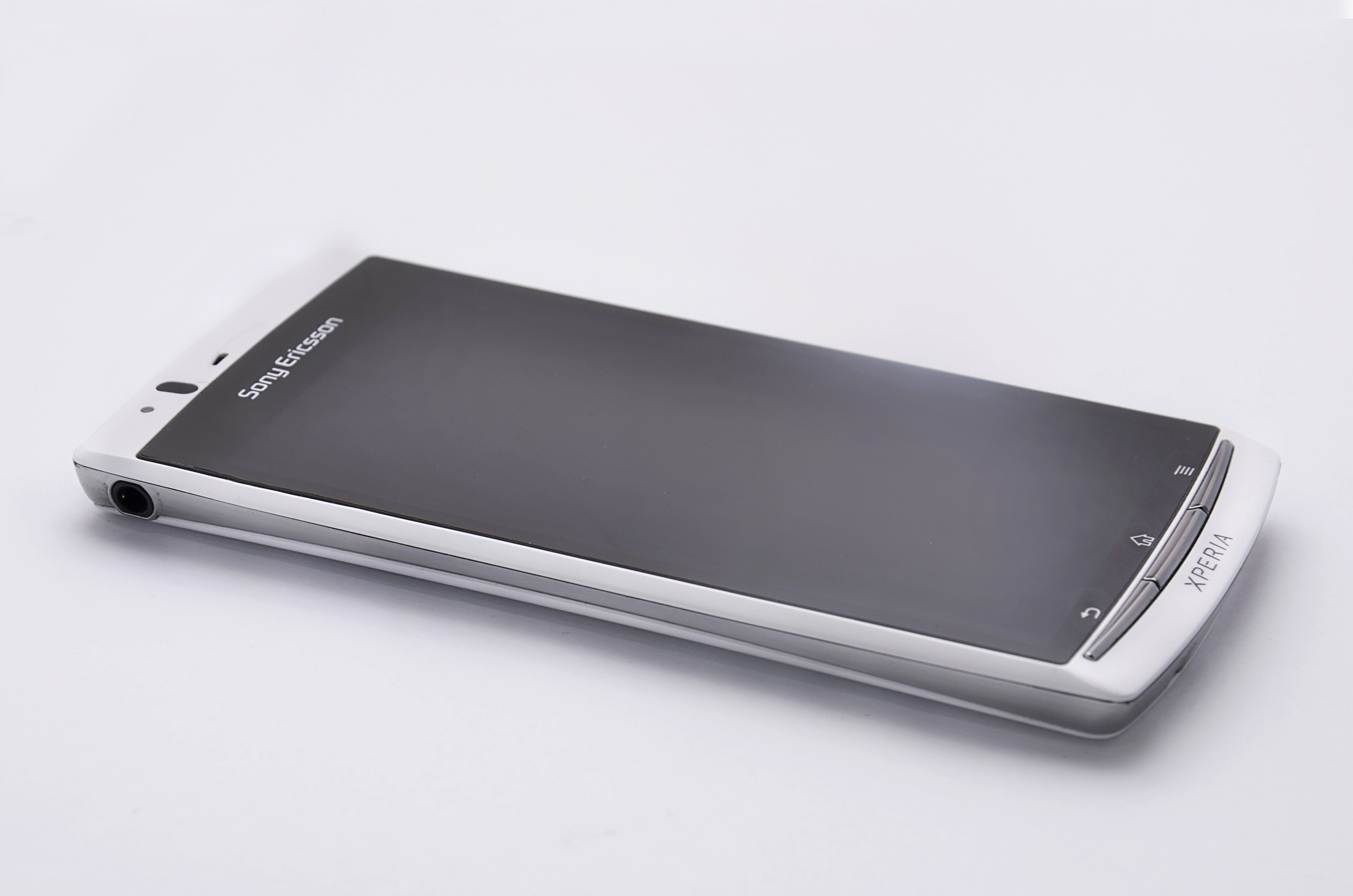 White Sony Ericsson Xperia smartphone