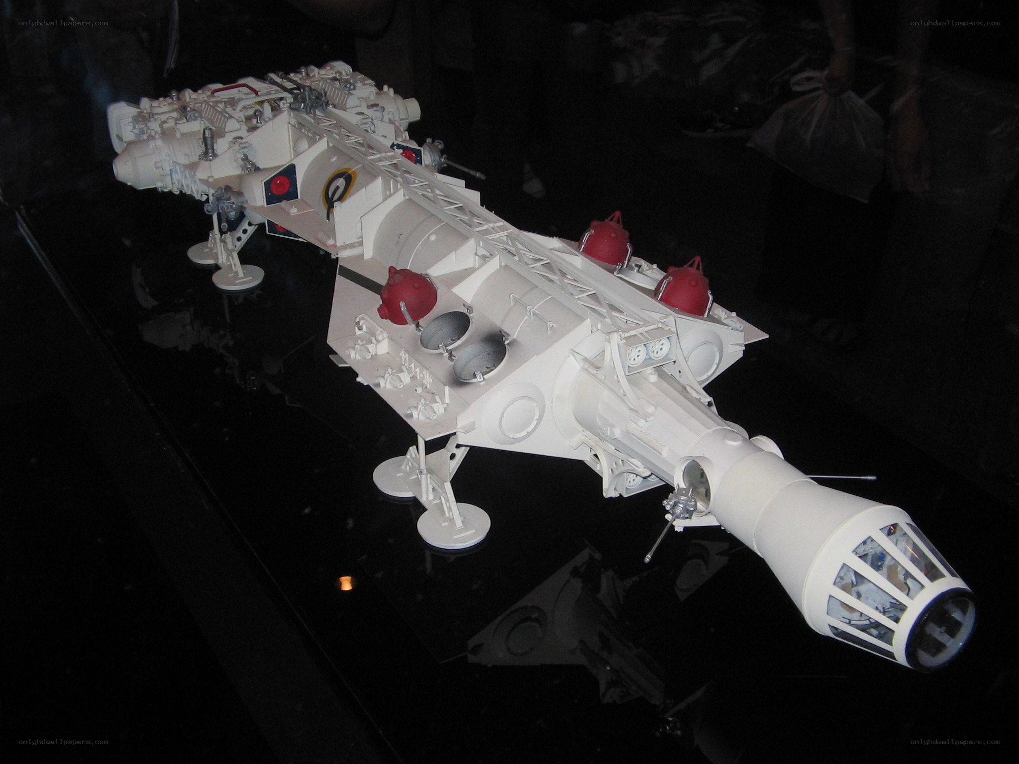 white spaceship model