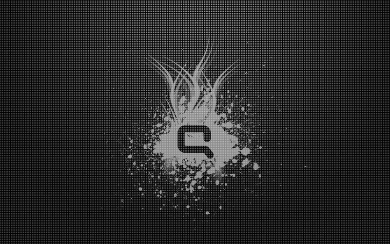 White Splash on Dark Grid