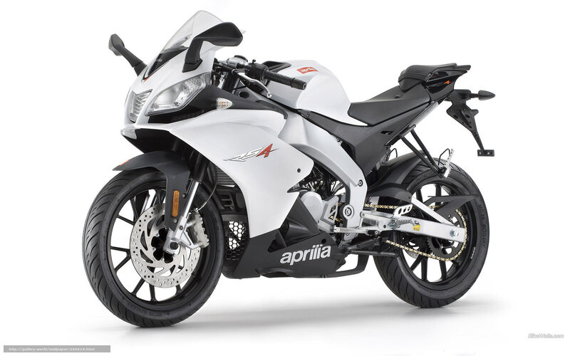 White Sport Motorcycle — Neutral, Photograph, Windshield, Exhaust