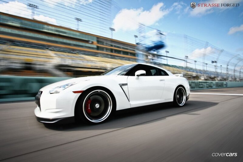 White Sports Car — Dynamic, Afternoon, Photograph, Race Track, Blurred Background