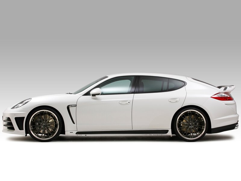 White Sports Car — Neutral, Photograph, Wheels, Side Mirror, Taillight