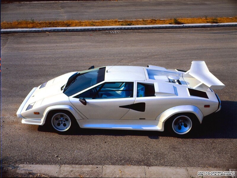 White Sports Car — Static