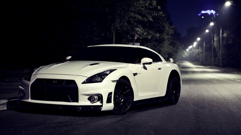 White Sports Car — Streetlights
