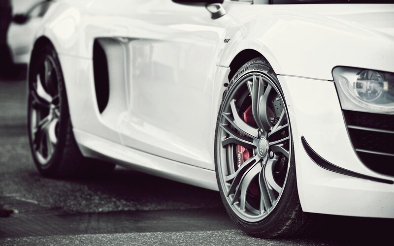 white sports car wheel
