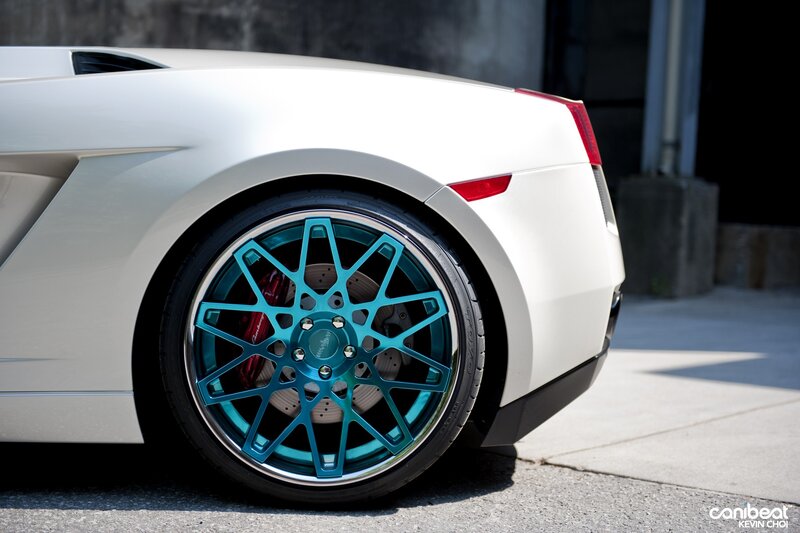 white sports car wheel