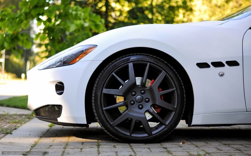 white sports car wheel