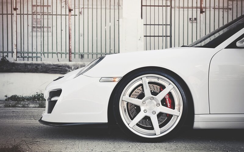 white sports car wheel