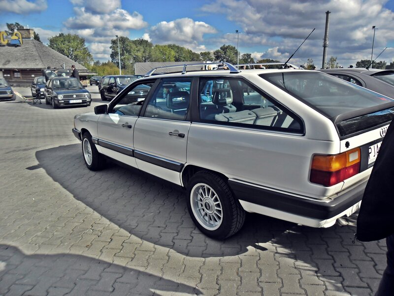 White Station Wagon — Outdoor