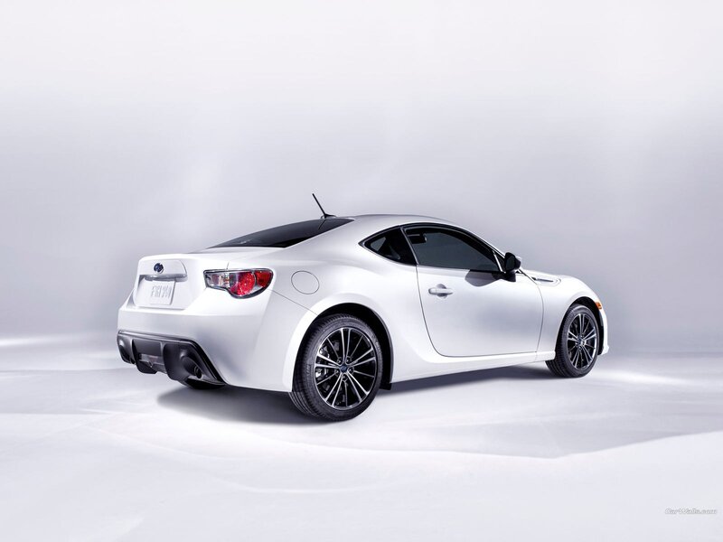 white subaru brz sports car