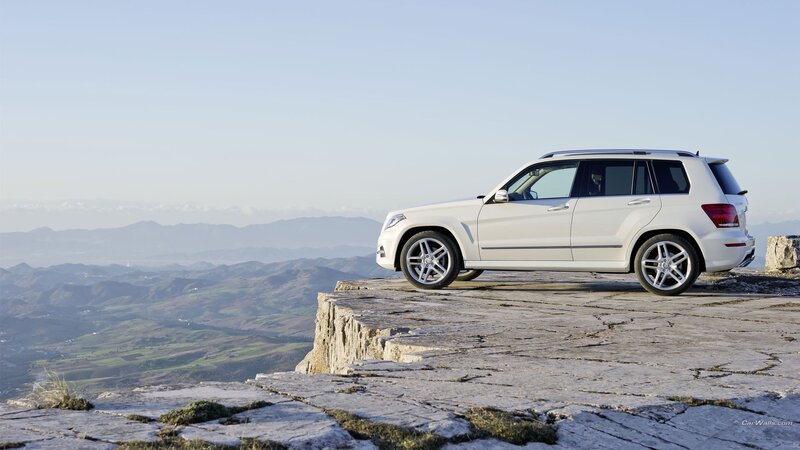 White SUV on Cliff