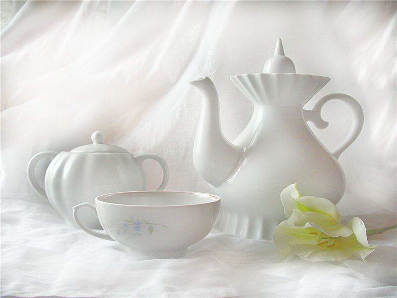 White Teacup and Teapot — Serene