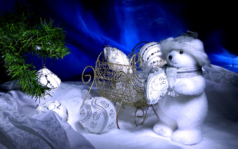 White Teddy Bear with Sleigh