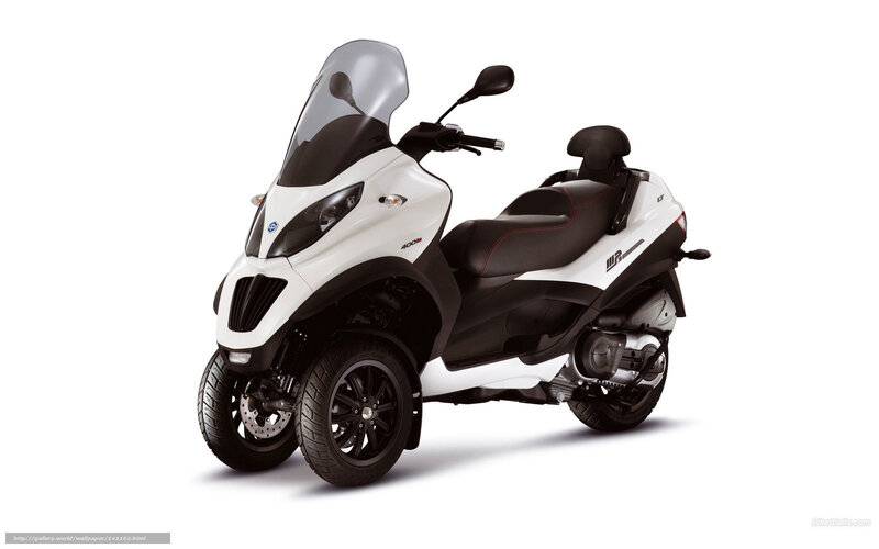 White Three-wheeled Scooter — Neutral, Photograph, Windshield, Seat