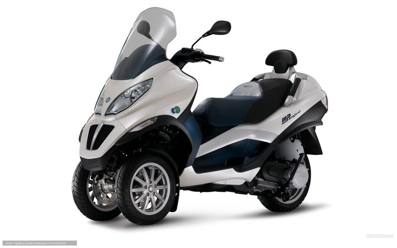 White Three-wheeled Scooter — Neutral, Photograph, Windshield, Seat, Wheels