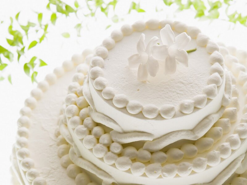 White Two-tier Cake