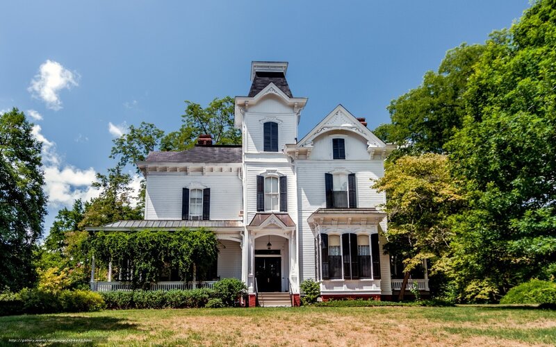 White Victorian House — Serene, Afternoon