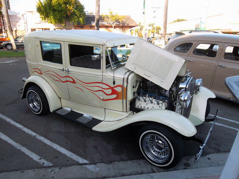 White Vintage Car — Cream