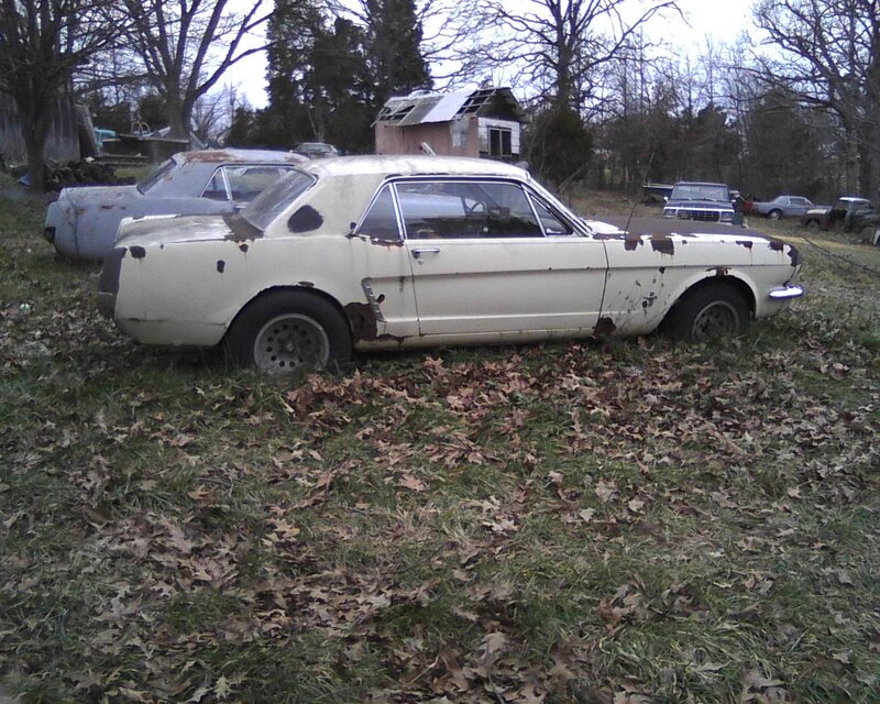 White Vintage Car — Decaying
