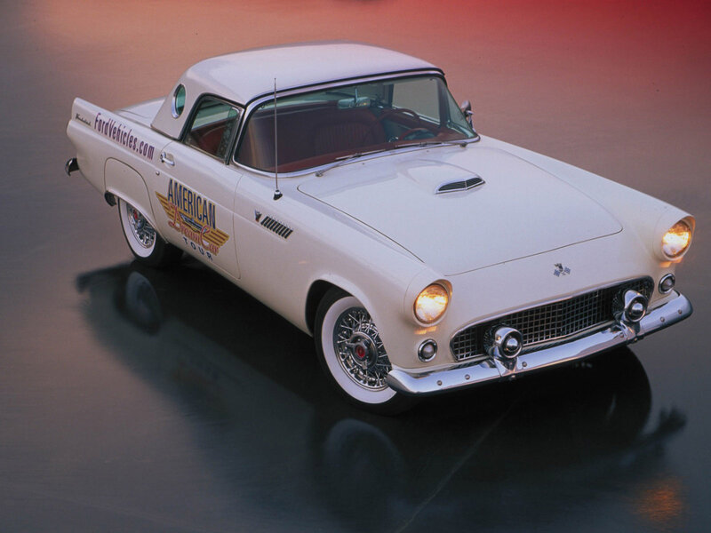 White Vintage Car — Dramatic, Sunset