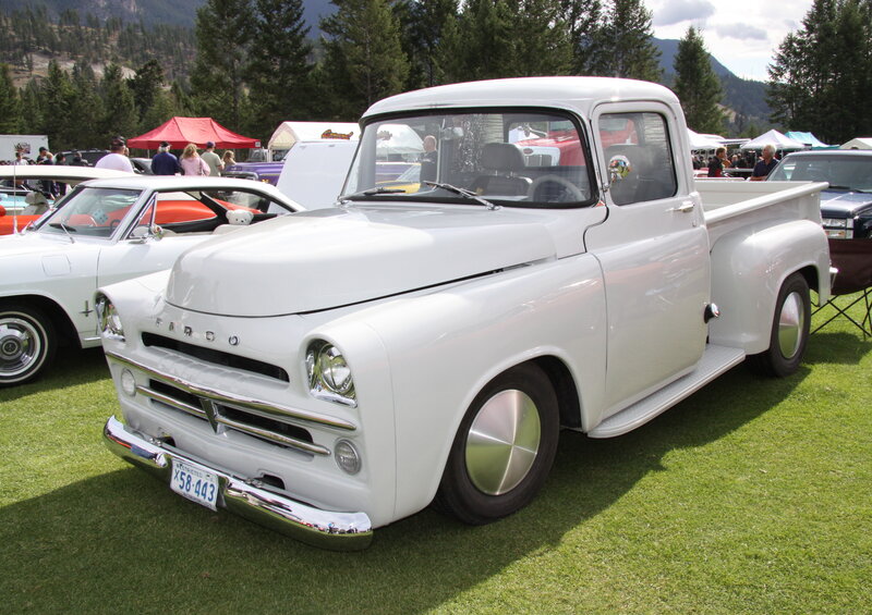 White Vintage Pickup Truck — Outdoor, Afternoon
