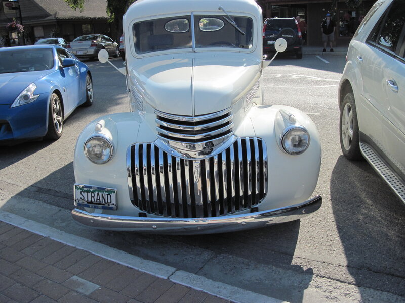 White Vintage Truck — Daylight
