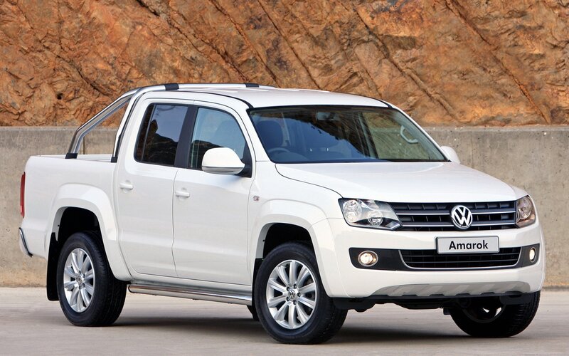 White Volkswagen Amarok pickup truck