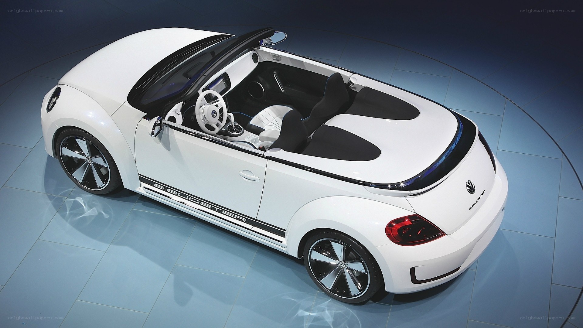 White Volkswagen Beetle convertible