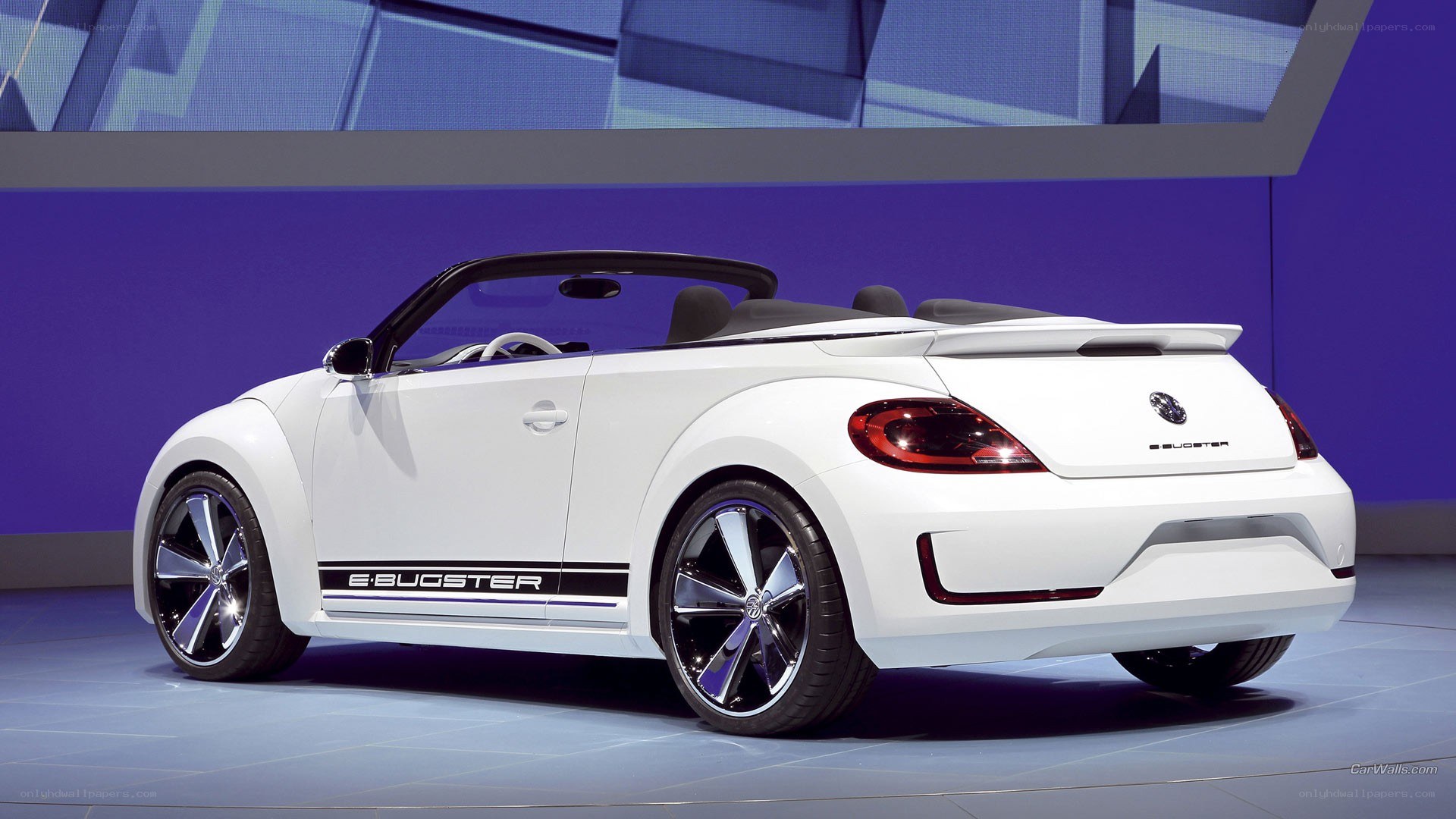 White Volkswagen e-Beetle convertible