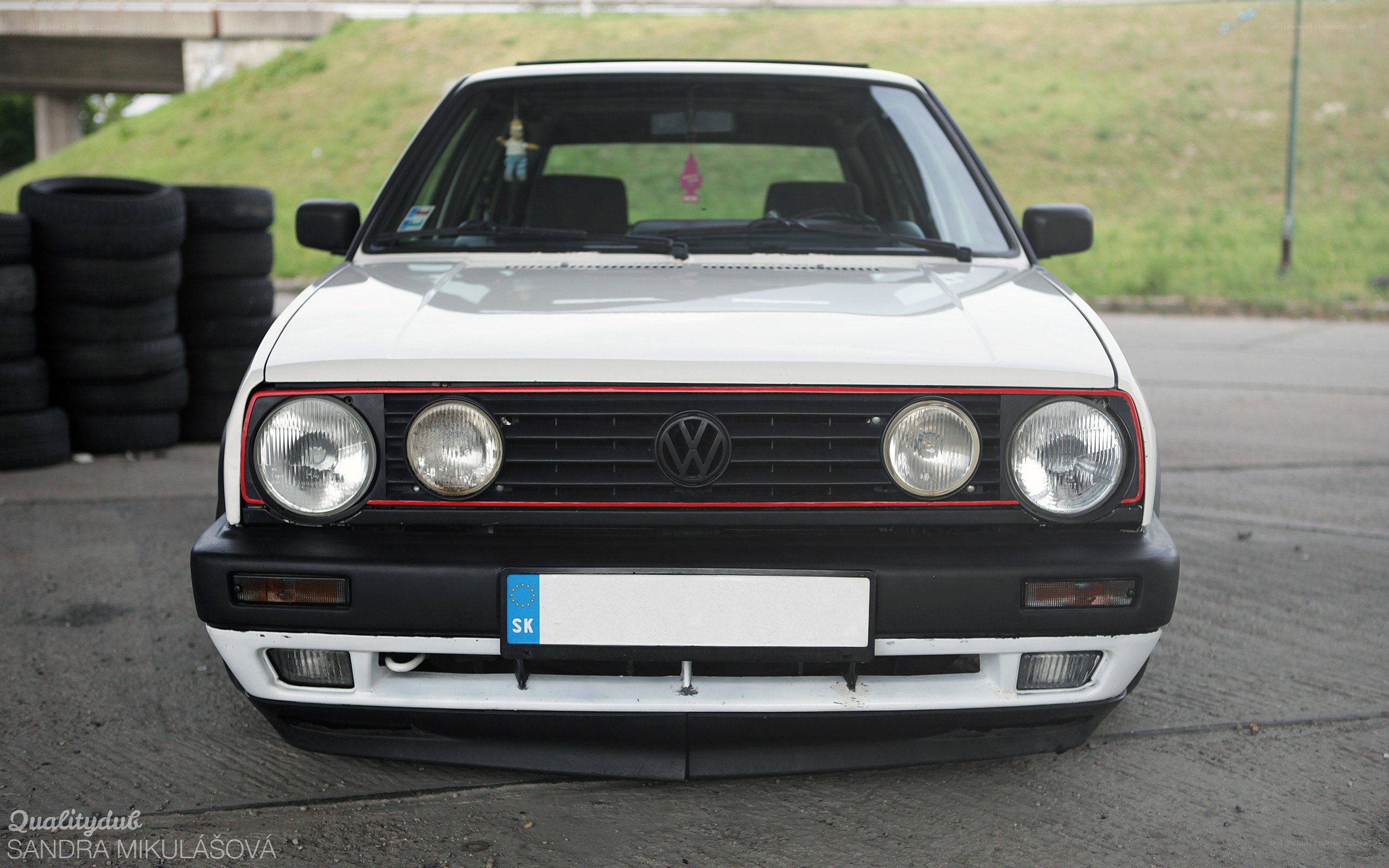 white volkswagen golf