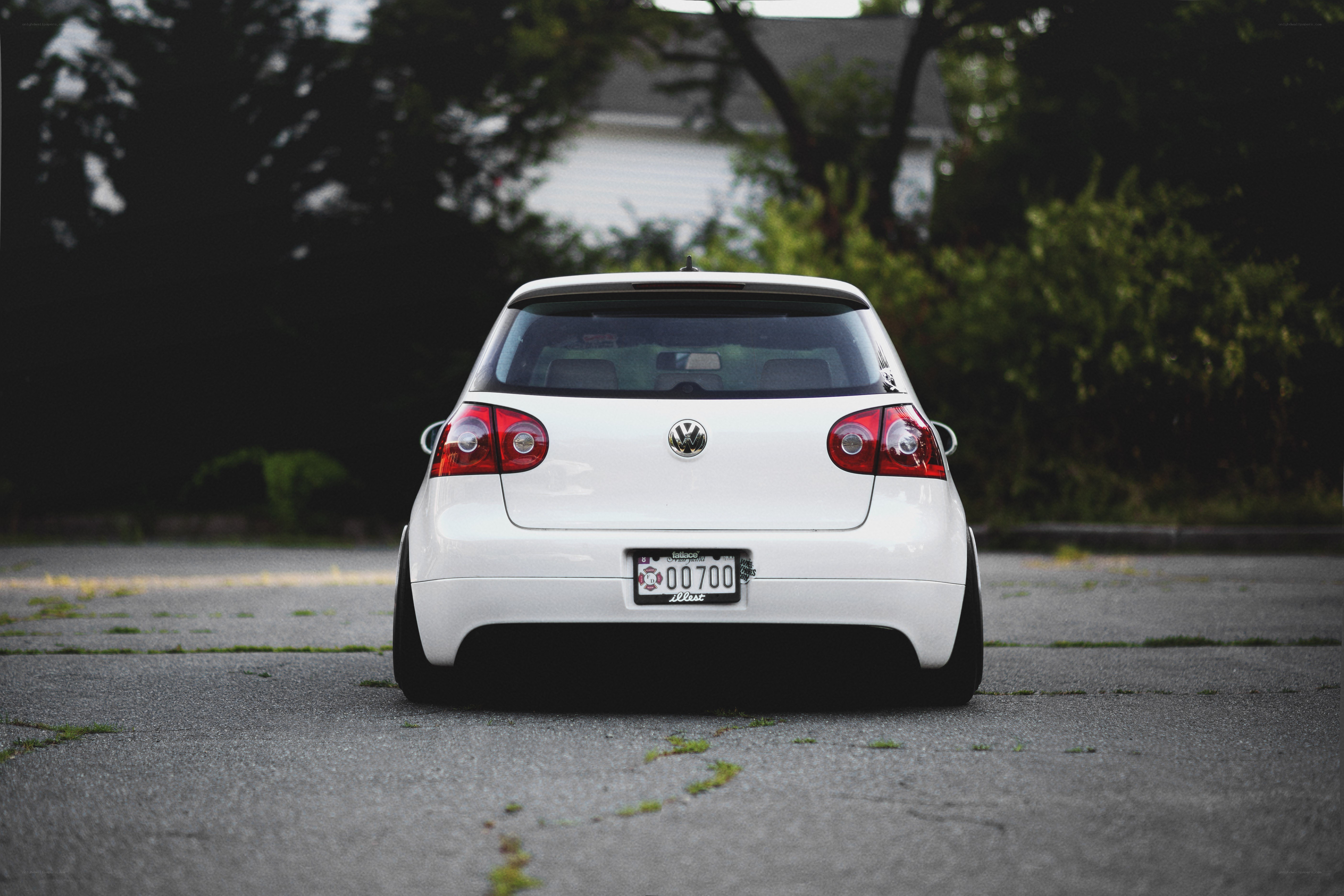 white volkswagen golf