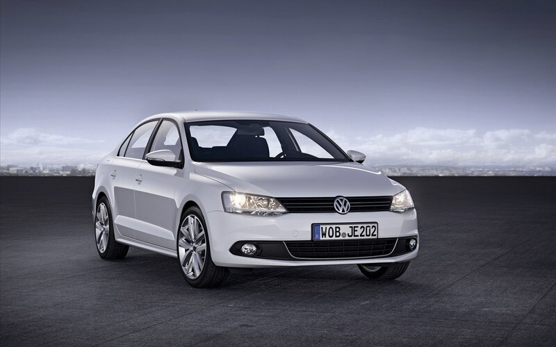 White Volkswagen Jetta sedan