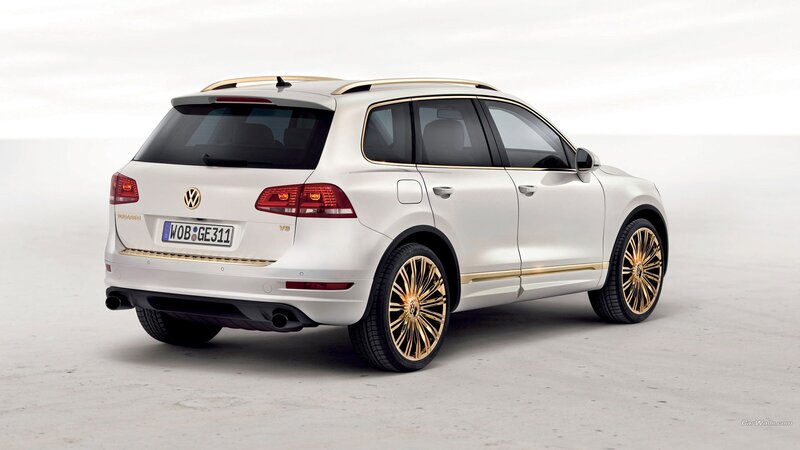 white volkswagen suv