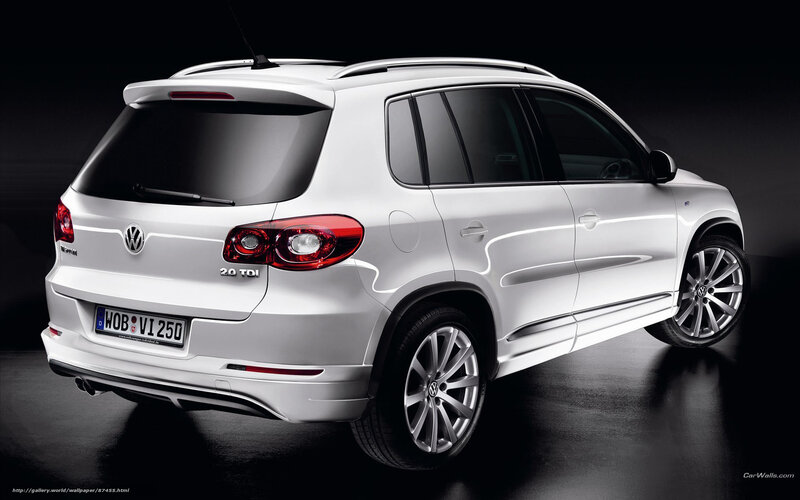 White Volkswagen Tiguan — Dramatic
