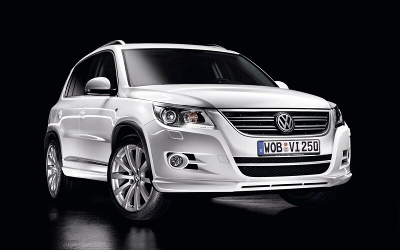 White Volkswagen Tiguan SUV