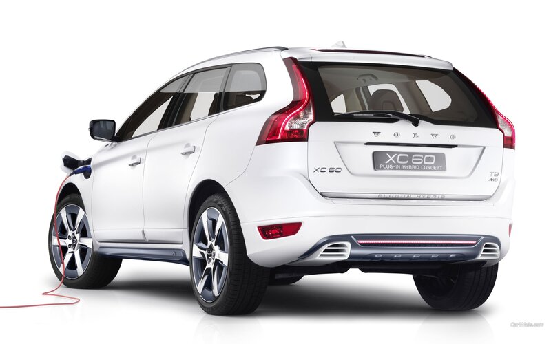 White Volvo XC60 Plug-in Hybrid