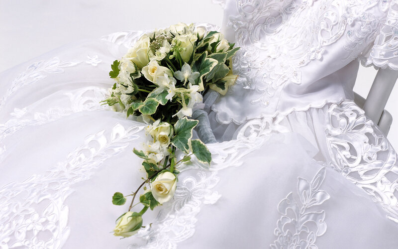White Wedding Bouquet — Serene, Photograph, Wedding Dress