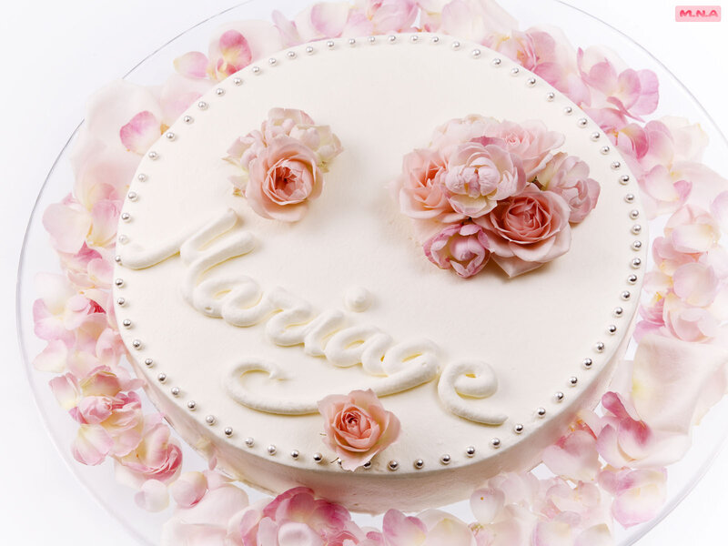 White Wedding Cake — Elegant, Photograph, Roses