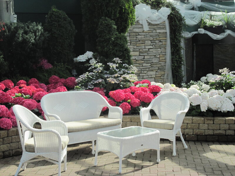 White Wicker Patio Set