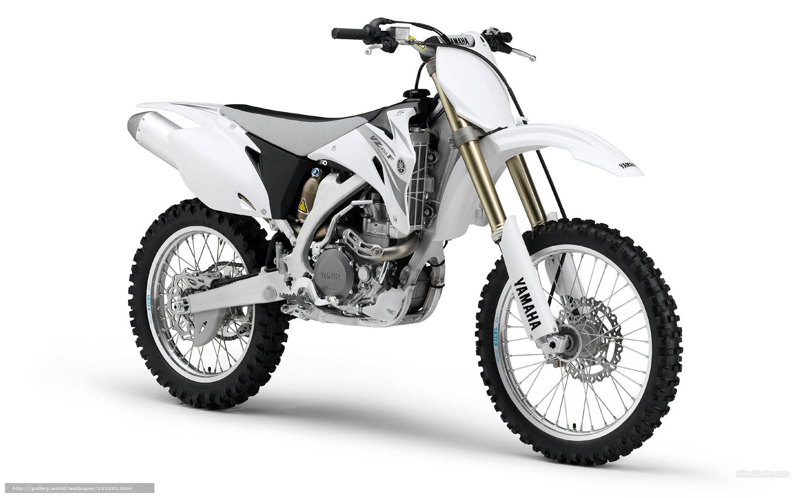 white yamaha dirt bike