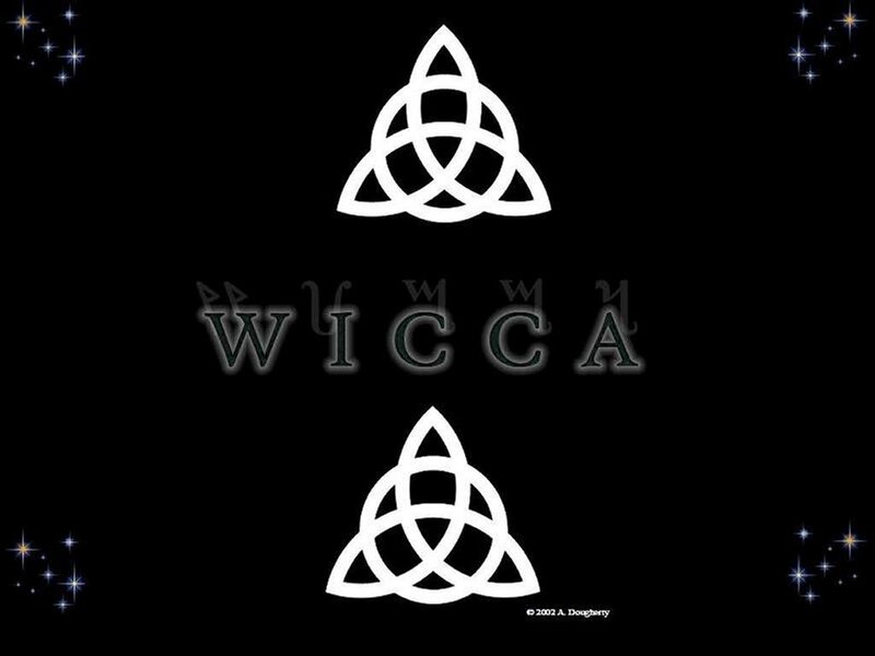 Wicca symbol with triquetra