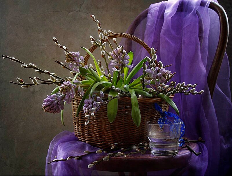 Wicker Basket with Flowers — Purple, Serene