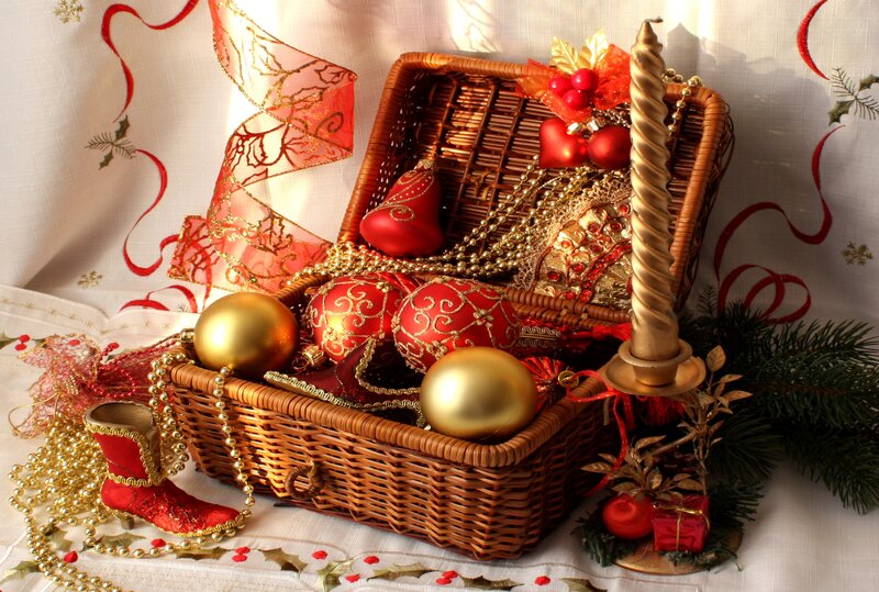 Wicker Basket with Ornaments